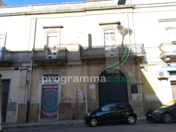 Appartamento più Mansarda in Via Pietro Colletta