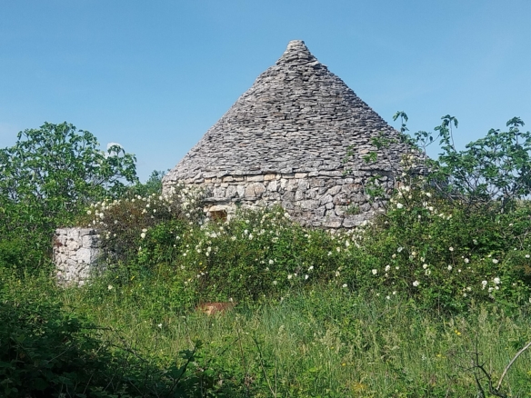 Fabbricato con Trullo in Vendita Altamura